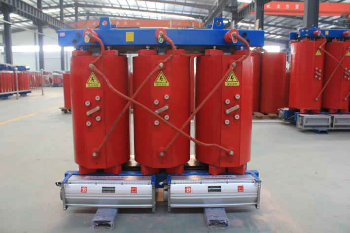 一般北京創(chuàng)聯(lián)匯通電氣全鋁的干式變壓器800kva價(jià)格是33900元，全銅的800kva干式變壓器價(jià)格是65000元。